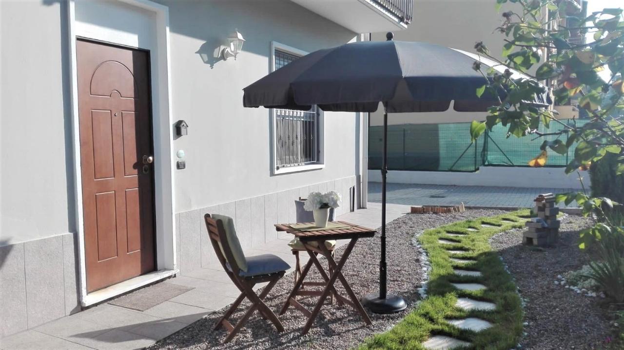 Jolie Maison Cassano Magnago Exteriör bild