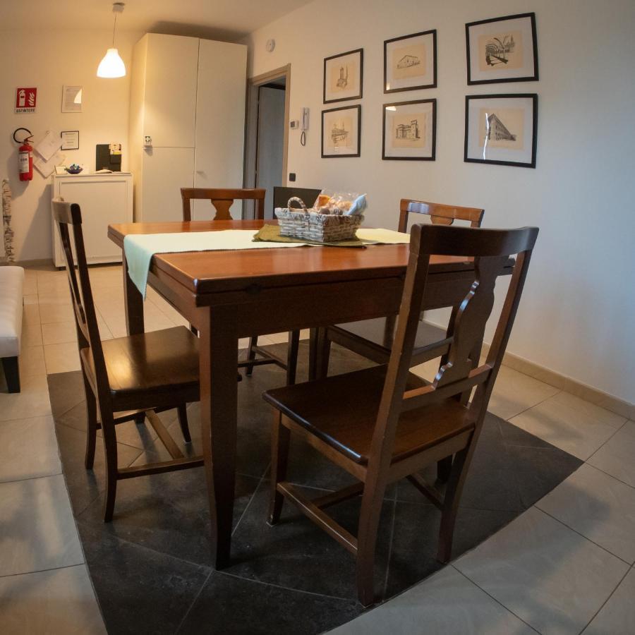 Jolie Maison Cassano Magnago Exteriör bild