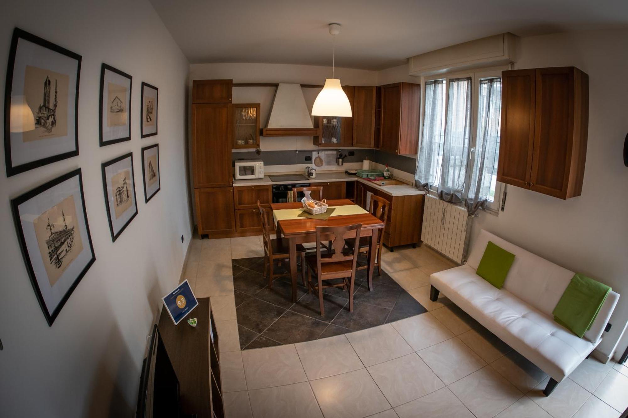 Jolie Maison Cassano Magnago Exteriör bild
