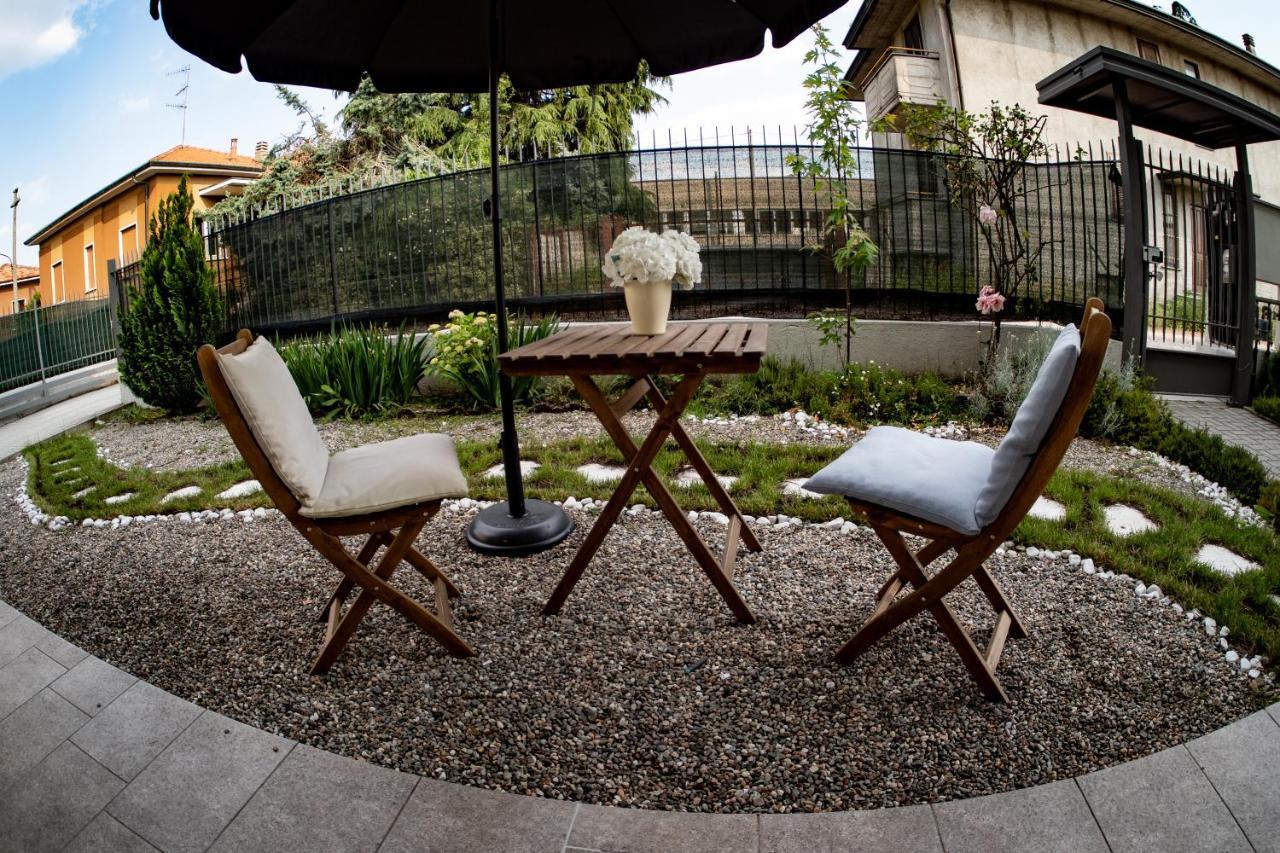 Jolie Maison Cassano Magnago Exteriör bild