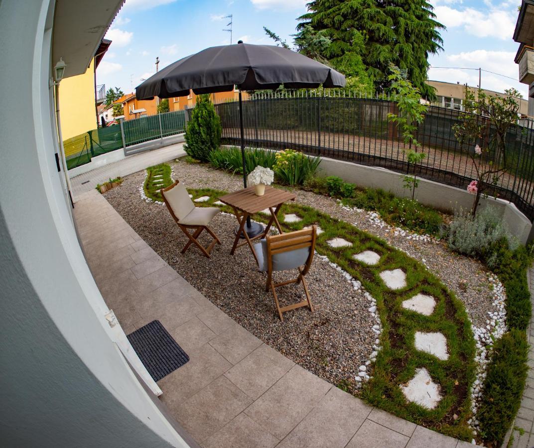 Jolie Maison Cassano Magnago Exteriör bild